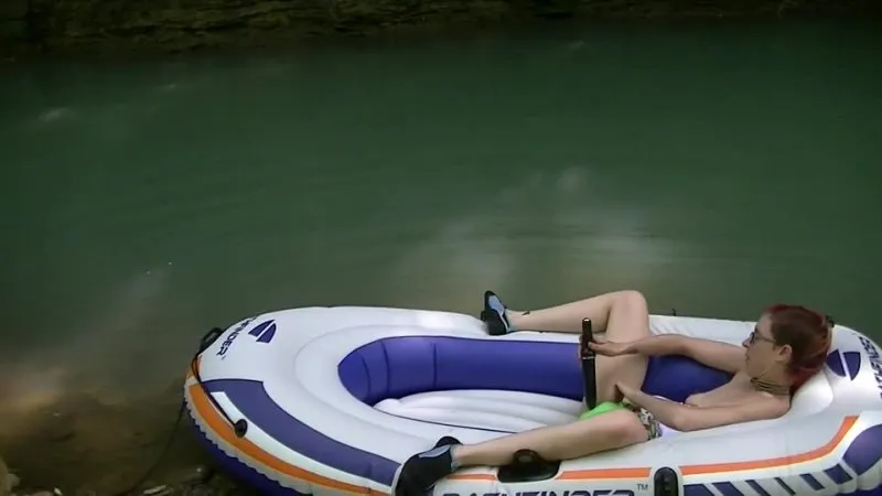 Masturbating in a raft 1